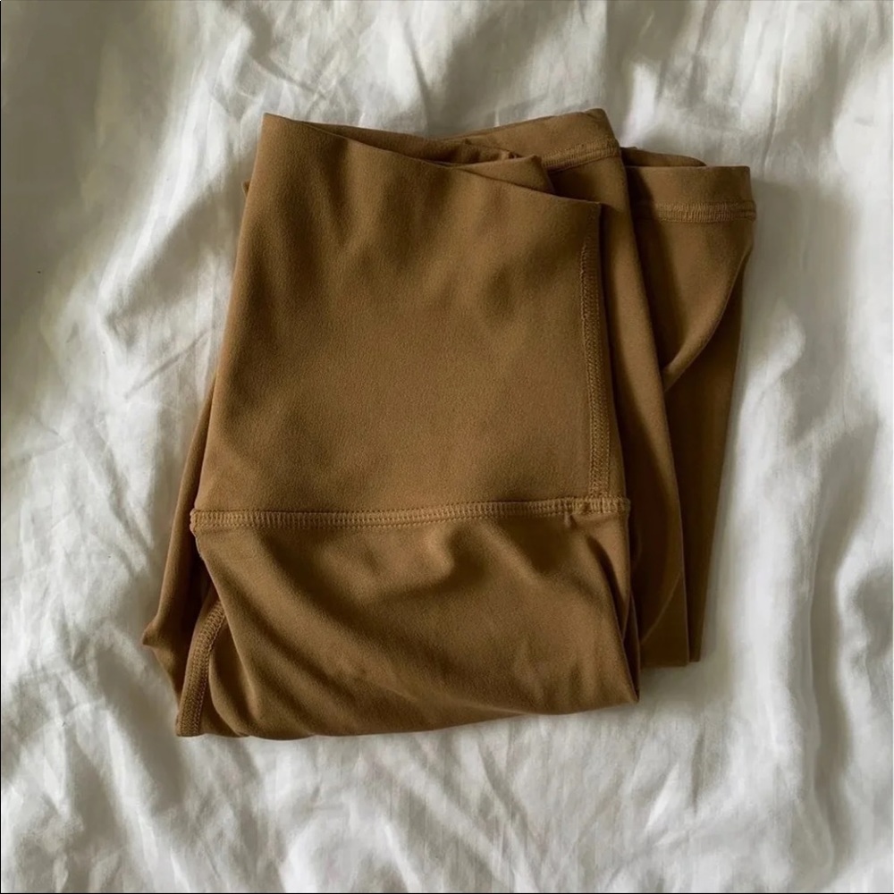 High waisted leggings